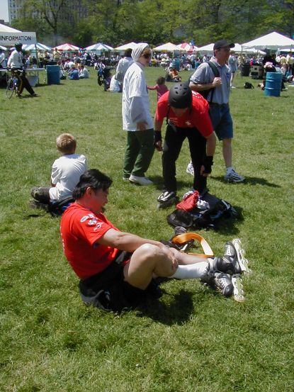 Kwang and Dave realize that standing on skates course marshalling is no picnic.